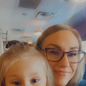 Meet your Posher, Kristin